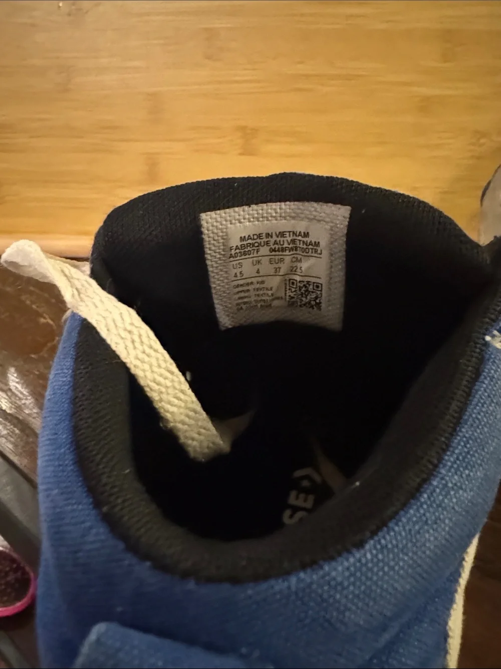 Converse Kids Canvas Low-Top Sneakers in Light Gray and Blue